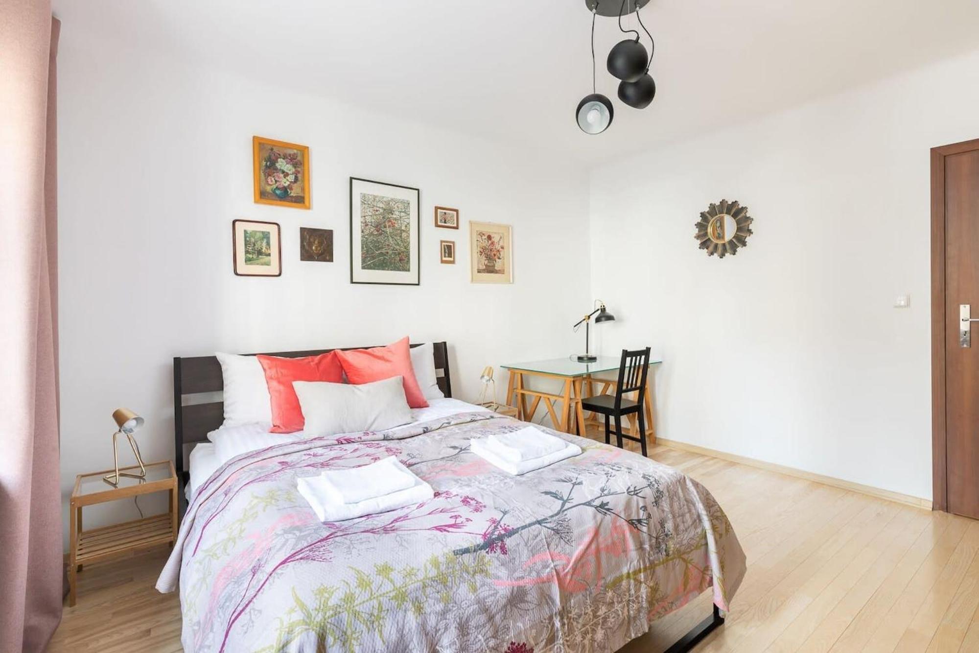 Rent Like Home - Sniadeckich 1/15 วอร์ซอ ภายนอก รูปภาพ